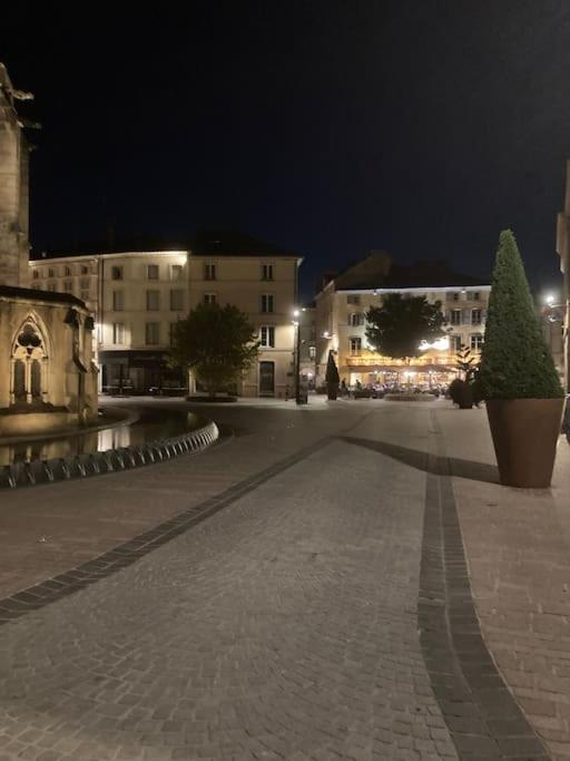 Superbe Appartement A Une Minute A Pied De La Gare เอปินาล ภายนอก รูปภาพ