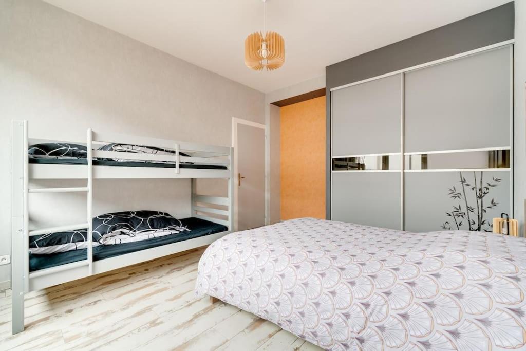 Superbe Appartement A Une Minute A Pied De La Gare เอปินาล ภายนอก รูปภาพ